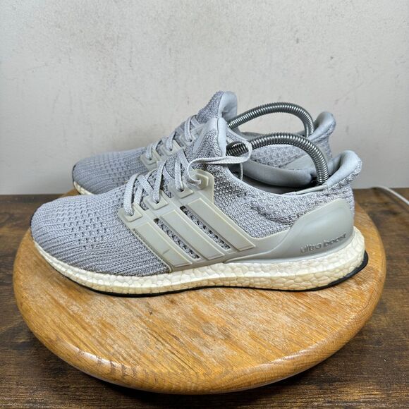 Adidas UltraBoost‎ 4.0 Men’s size 9 Gray White Sneaker Shoes BB6167 main image 5